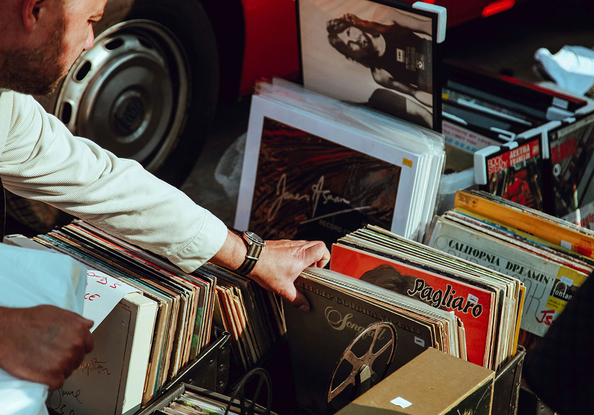 how to collect vinyl