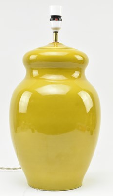 Lot 568 - VINTAGE ITALIAN CERAMIC VASE IN OLIVE MUSTARD COLOURWAY