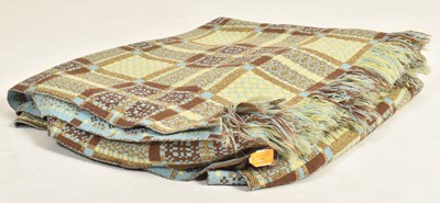 Lot 261 - VINTAGE HAND WOOLLEN WELSH BLANKET
