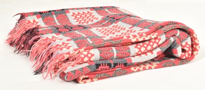 Lot 134 - VINTAGE HAND WOOLLEN WELSH BLANKET