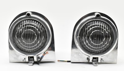 Lot 478 - PAIR OF RETRO 20TH CENTURY POLISHED ALUMINIUM INDUSTRIAL WALL LIGHTS