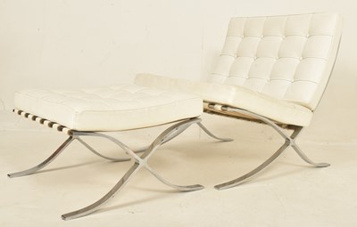 Lot 55 - CONTEMPORARY EASY LOUNGE BARCELONA CHAIR & MATCHING FOOTSTOOL