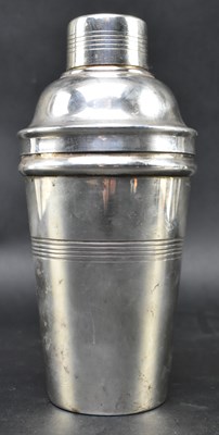 Lot 169 - BONZER - VINTAGE ART DECO EPNS SILVER PLATED COCKTAIL SHAKER