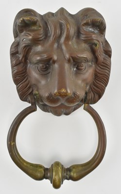 Lot 62 - VICTORIAN 19TH CENTURY BRASS DOOR KNOCKER IN FORM OF A LION