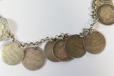 Lot 80 - VAUDEVILLE / THEATRE - NECKLACE ENGRAVED WITH THEATRE MANAGERS