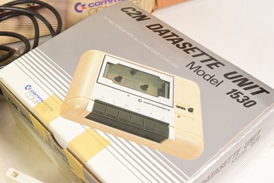 Lot 427 - RETRO GAMING - VINTAGE VIC-20 COMMODORE HOME COMPUTER