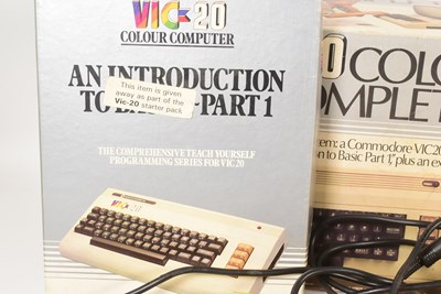 Lot 427 - RETRO GAMING - VINTAGE VIC-20 COMMODORE HOME COMPUTER