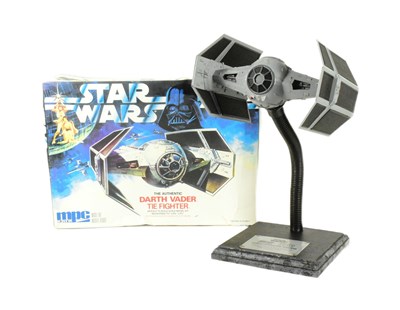 Lot 216 - STAR WARS - MPC ERTL 'COMMEMORATIVE EDITION' MODEL KIT