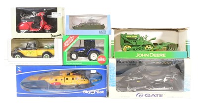 Lot 204 - DIECAST - COLLECTION OF ASSORTED BOXED DIECAST MODELS