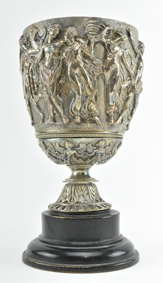 Lot 153 - ELKINGTON & CO. - EARLY 20TH CENTURY ELECTROPLATED NEOCLASSICAL TROPHY