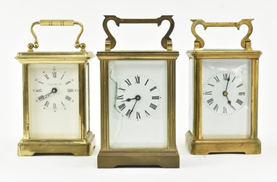Lot 132 - THREE EARLY 20TH CENTURY BRASS CASED & GLAZED CARRIAGE CLOCKS