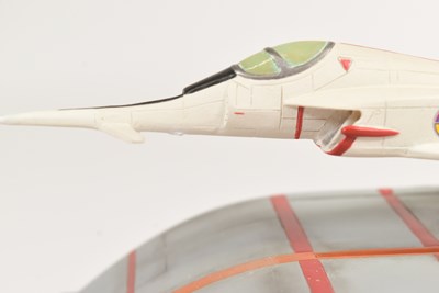 Lot 573 - CAPTAIN SCARLET – GERRY ANDERSON – ROBERT HARROP FIGURINE / STATUE