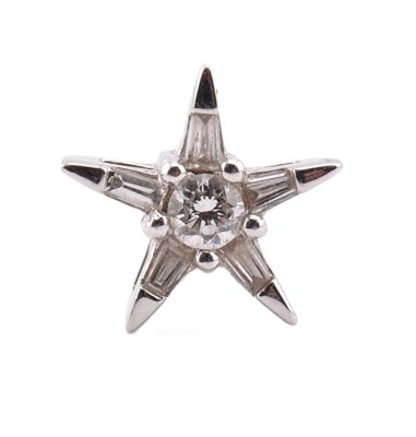 Lot 121 - 18CT WHITE GOLD & DIAMOND STAR NECKLACE PENDANT