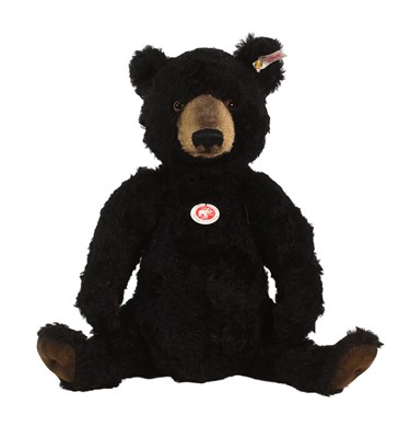 Lot 60 - TEDDY BEARS - LIMITED EDITION STEIFF ' WINNIPEG ' BEAR