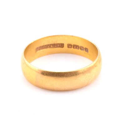 Lot 64 - HALLMARKED 22CT GOLD BAND RING