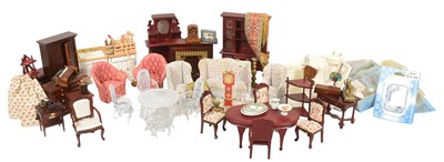 Lot 98 - DOLL HOUSE - COLLECTION OF HAND MADE DOLL HOUSE FURNITURE