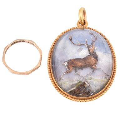 Lot 50 - 19TH CENTURY 18CT GOLD ESSEX CRYSTAL LOCKET PENDANT & A 9CT GOLD BAND RING