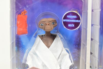 Lot 443 - ET - THE EXTRA TERRESTRIAL - COLLECTION OF ET MEMORABILIA