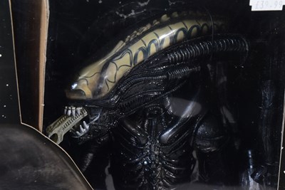 Lot 408 - ALIEN - NECA 18 INCH ALIEN ACTION FIGURE