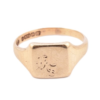 Lot 150 - HALLMARKED 9CT GOLD SIGNET RING