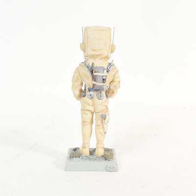 Lot 656 - THUNDERBIRDS – GERRY ANDERSON – ROBERT HARROP FIGURINE / STATUE