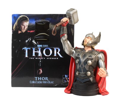 Lot 493 - THOR - DIAMOND SELECT COLLECTIBLE BUST