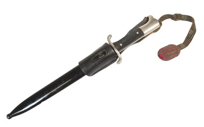 Lot 199 - WWII SECOND WORLD WAR GERMAN PARADE DAGGER
