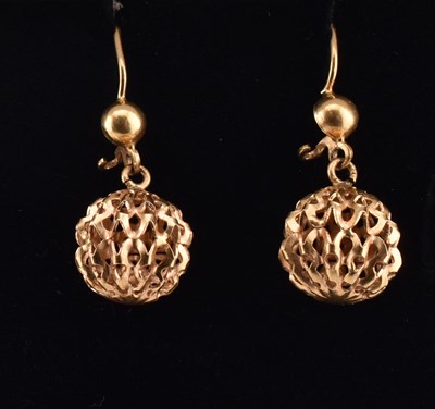 Lot 152 - ITALIAN 18CT GOLD PENDANT EARRINGS