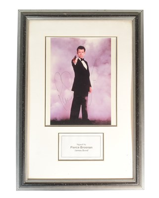 Lot 116 - JAMES BOND 007 - PIERCE BROSNAN - SIGNED 8X10" COLOUR PHOTO - UACC