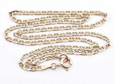 Lot 143 - ITALIAN 9CT GOLD MARINER LINK CHAIN NECKLACE
