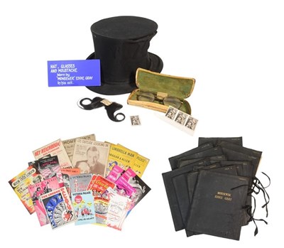 Lot 142 - 'MONSEWER' EDDIE GRAY - COLLECTION OF PERSONALLY OWNED ITEMS