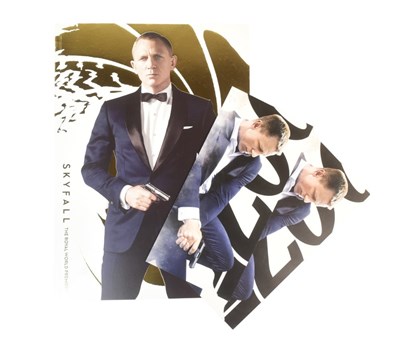 Lot 170 - JAMES BOND 007 - SKYFALL (2012) - ORIGINAL PREMIERE BROCHURE + TICKETS
