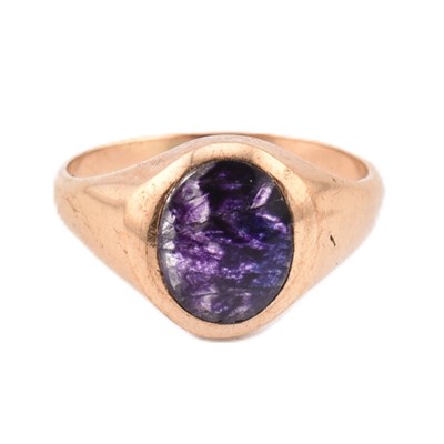 Lot 62 - 9CT & BLUE JOHN SIGNET RING