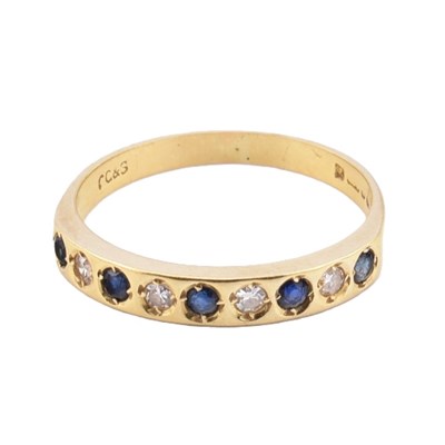 Lot 192 - HALLMARKED 18CT GOLD SAPPHIRE & DIAMOND RING