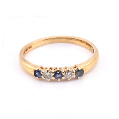Lot 179 - HALLMARKED 18CT GOLD SAPPHIRE & DIAMOND FIVE STONE RING
