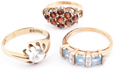 Lot 126 - THREE HALLMARKED 9CT GOLD & GEM SET RINGS