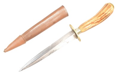 Lot 58 - WWII SECOND WORLD WAR FAIRBAIRN SYKES VARIATION DAGGER