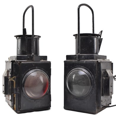 Lot 199 - RAILWAYANA - X2 VINTAGE BRITISH RAILWAYS SIGNALLING LAMPS