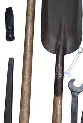 Lot 212 - RAILWAYANA - COLLECTION OF RAILWAY EQUIPMENT TOOLS