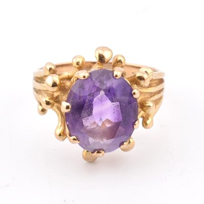 Lot 243 - HALLMARKED 9CT GOLD & AMETHYST COCKTAIL RING