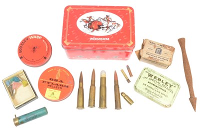 Lot 127 - VINTAGE WINCHESTER AMMUNITION TIN & ASSORTED RIFLE & FLECHETTE