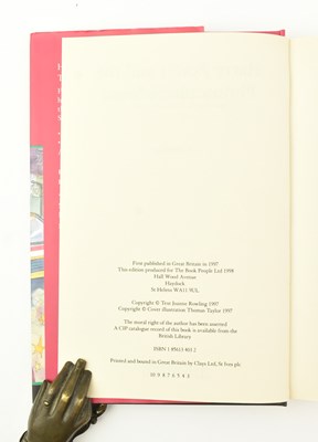 Lot 58 - CAST SIGNED HARRY POTTER - THE PHILOSOPHER'S STONE SIGNED BY RADCLIFFE, WATSON & GRINT