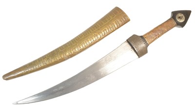 Lot 252 - 19TH CENTURY PALESTINIAN JAMBIYA KHANJAR DAGGER