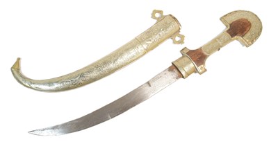 Lot 331 - EARLY 20TH CENTURY MOROCCAN KOUMMYA DAGGER
