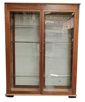 Lot 522 - 20TH CENTURY MAHOGANY HABERDASHERY SHOP DISPLAY CABINET