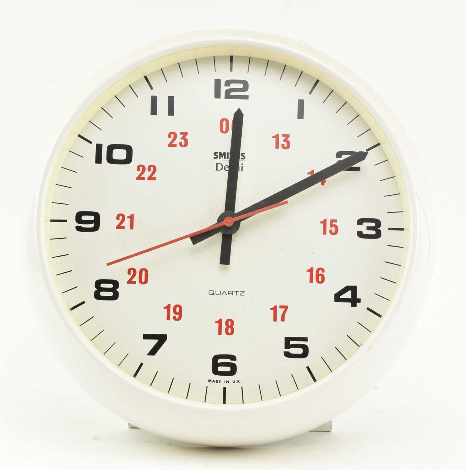 Lot 230 - RAILWAYANA - MODERN BRITISH RAILWAYS WALL CLOCK
