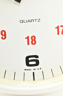 Lot 230 - RAILWAYANA - MODERN BRITISH RAILWAYS WALL CLOCK