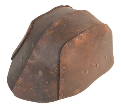 Lot 22 - WWI FIRST WORLD WEAR BRITISH TANK CREW LEATHER HELMET