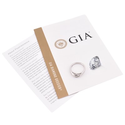 Lot 55 - HALLMARKED PLATINUM & DIAMOND SOLITAIRE RING