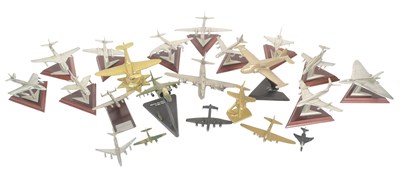 Lot 347 - COLLECTION OF MILITARY MODEL AIRCRAFTS